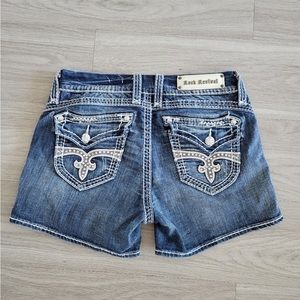 Rock Revival Shorts Size 28